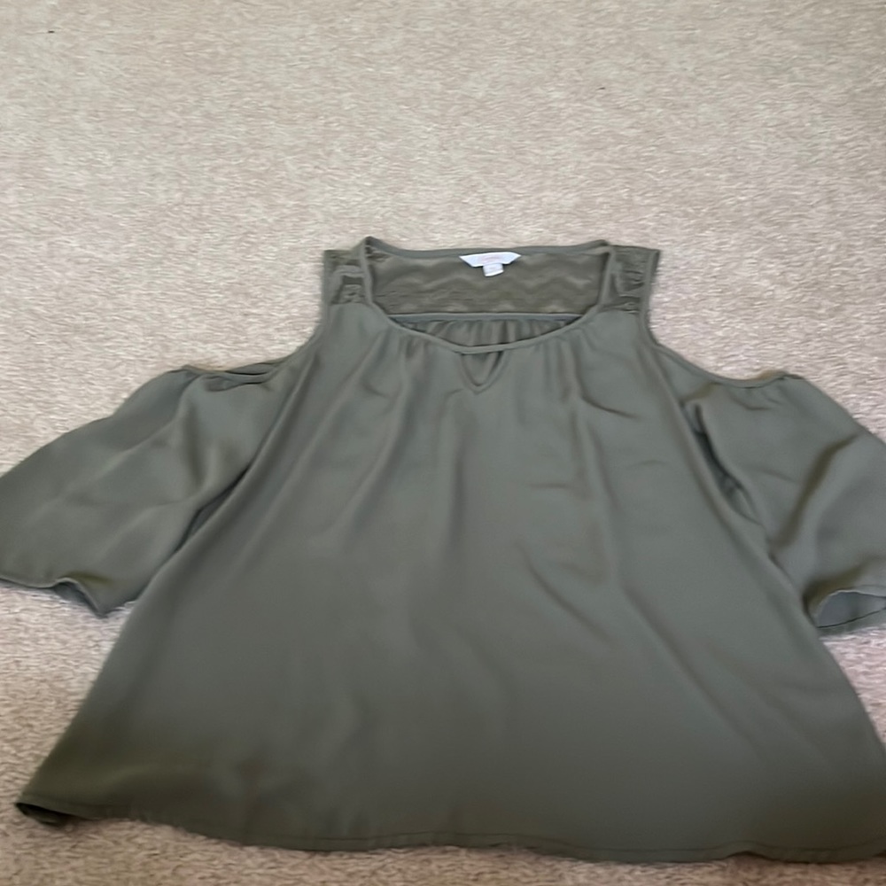 olive green top
